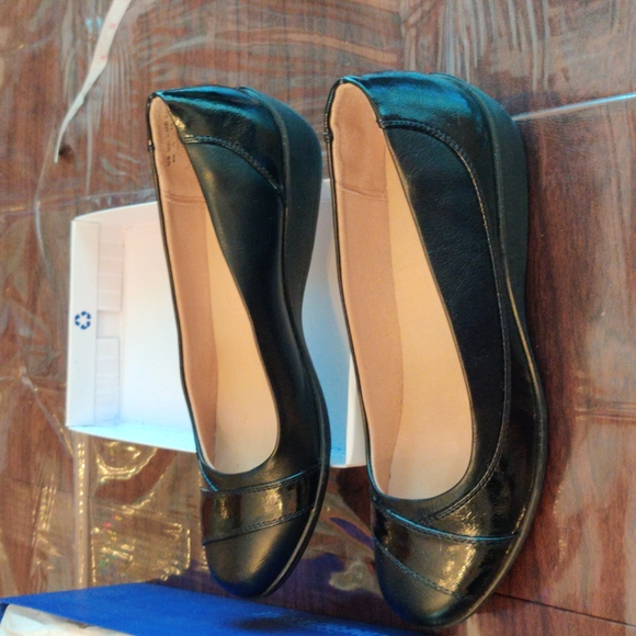 Black Ilara, Life Stride Memory Foam, size 8M - Picture 2 of 10